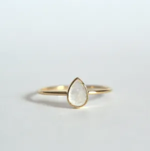 14k Pear Moonstone Ring