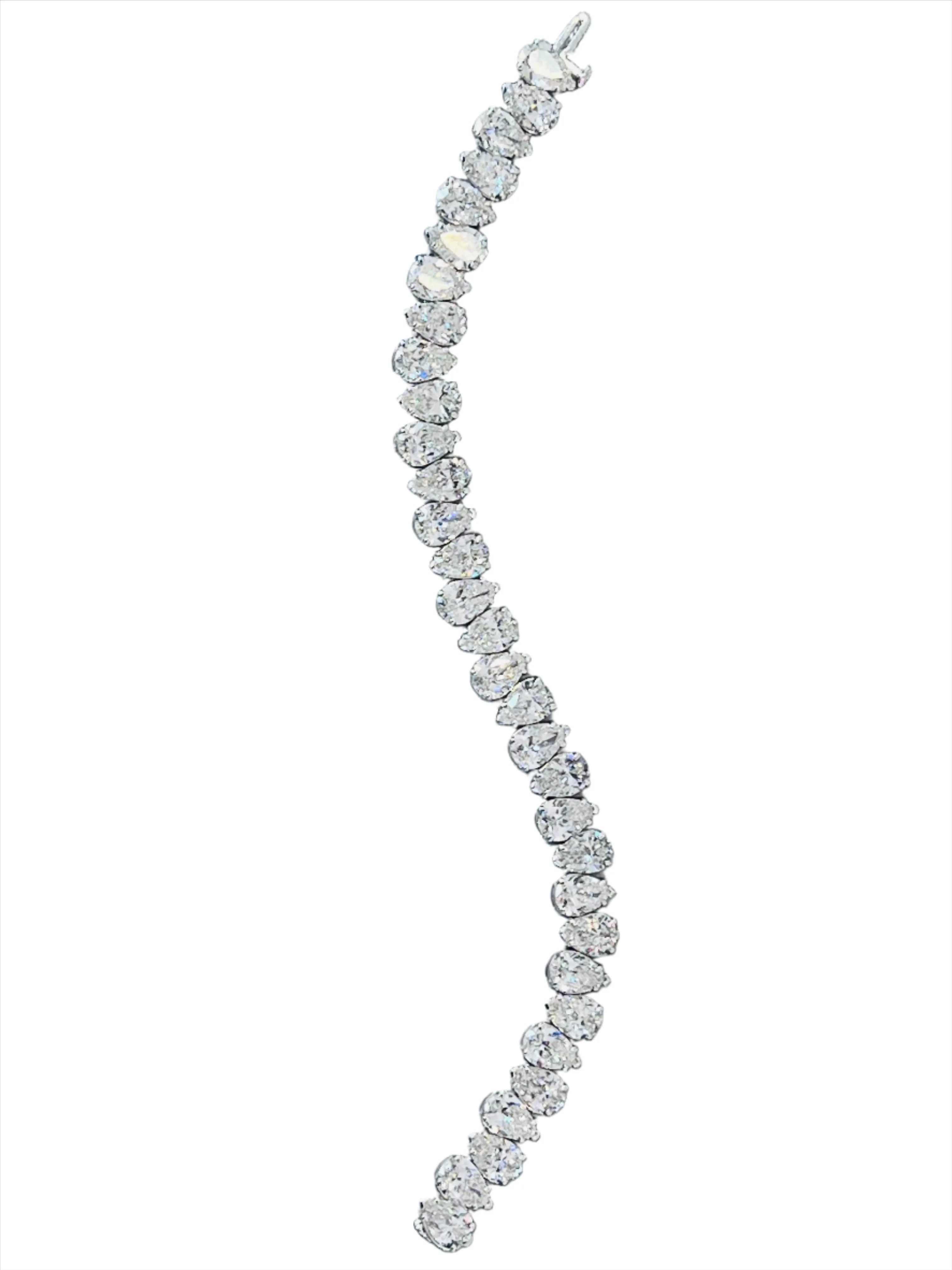32.18CT Pearshape Diamond Bracelet