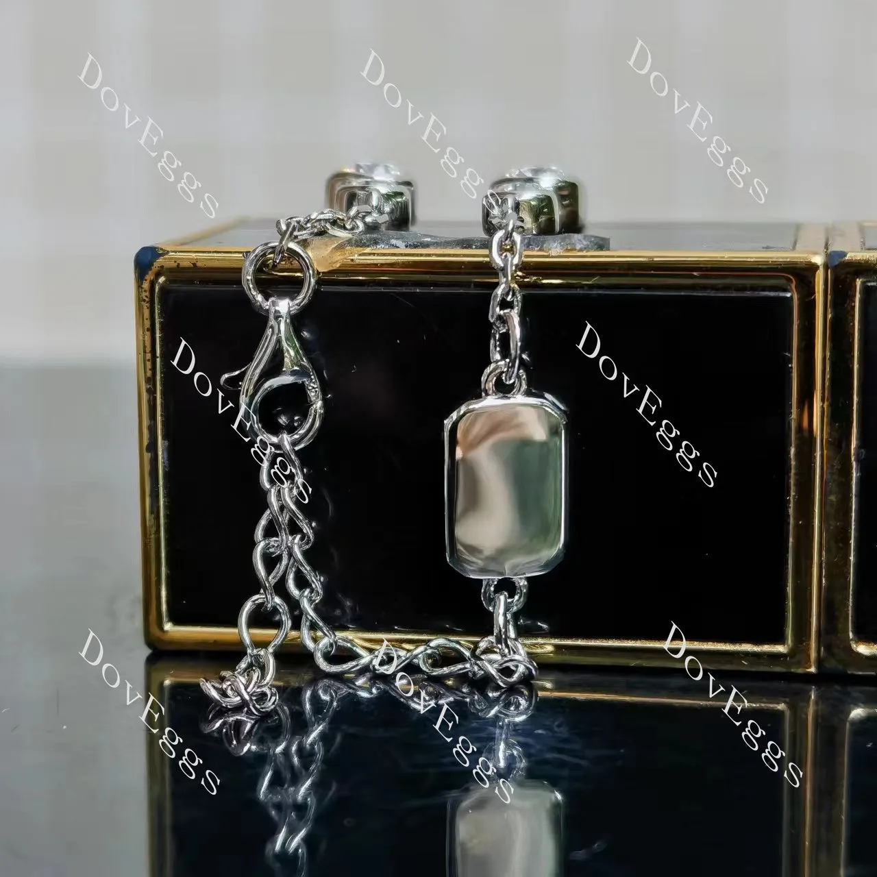 Doveggs round bezel moissanite/lab grown diamond bracelet