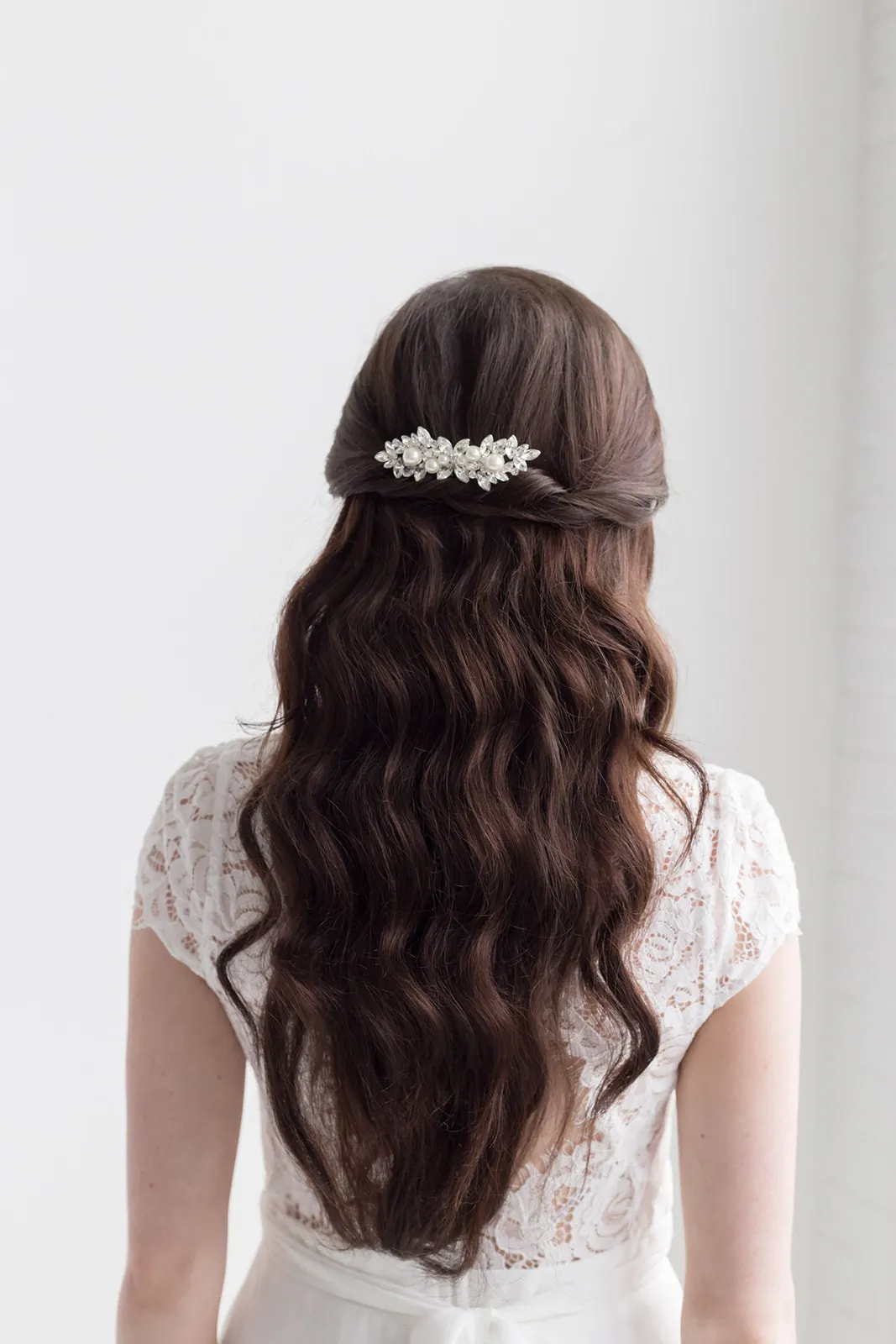 Giselle Pearl Hair Clip