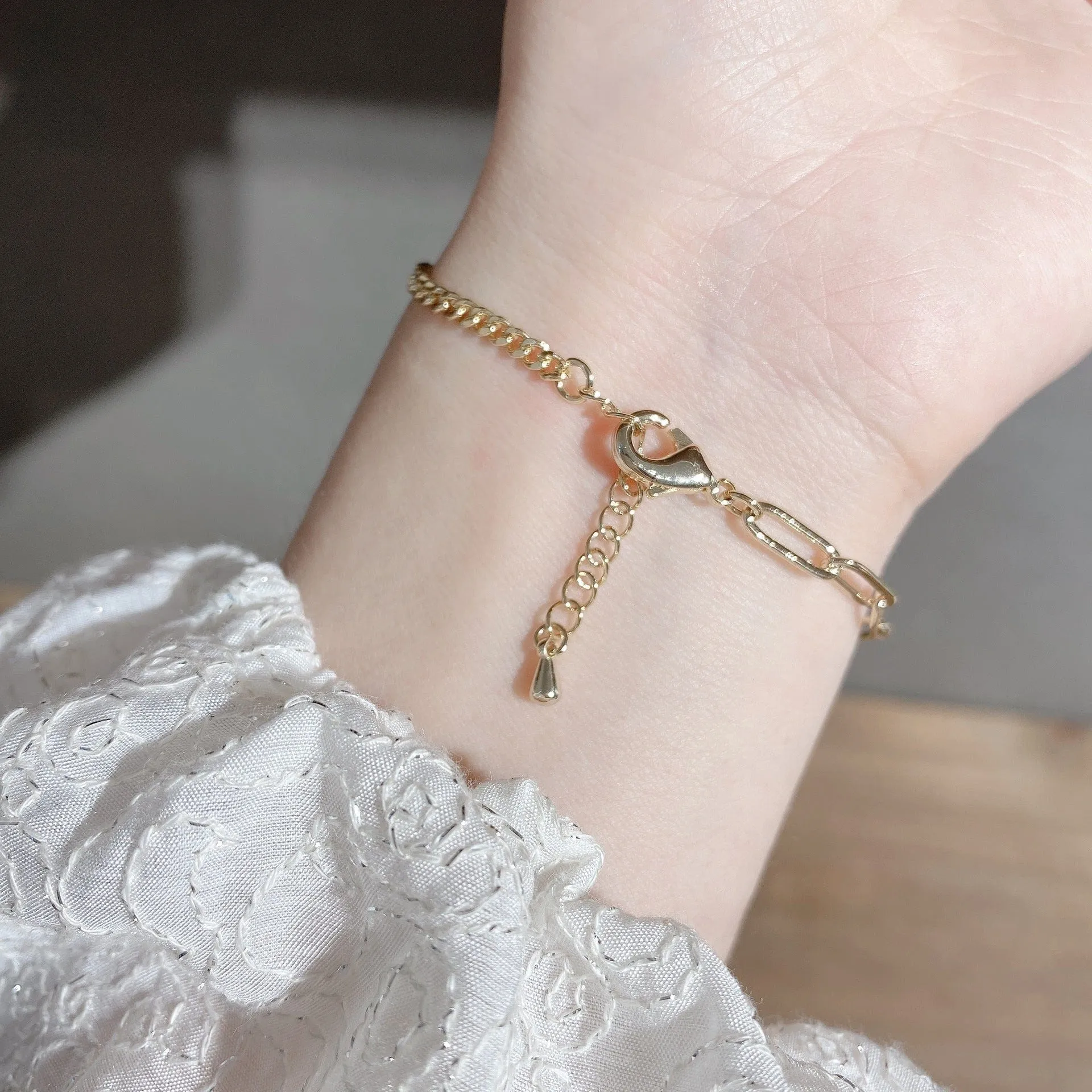 Heart Pendant Asymmetrical Bracelet with Pearl
