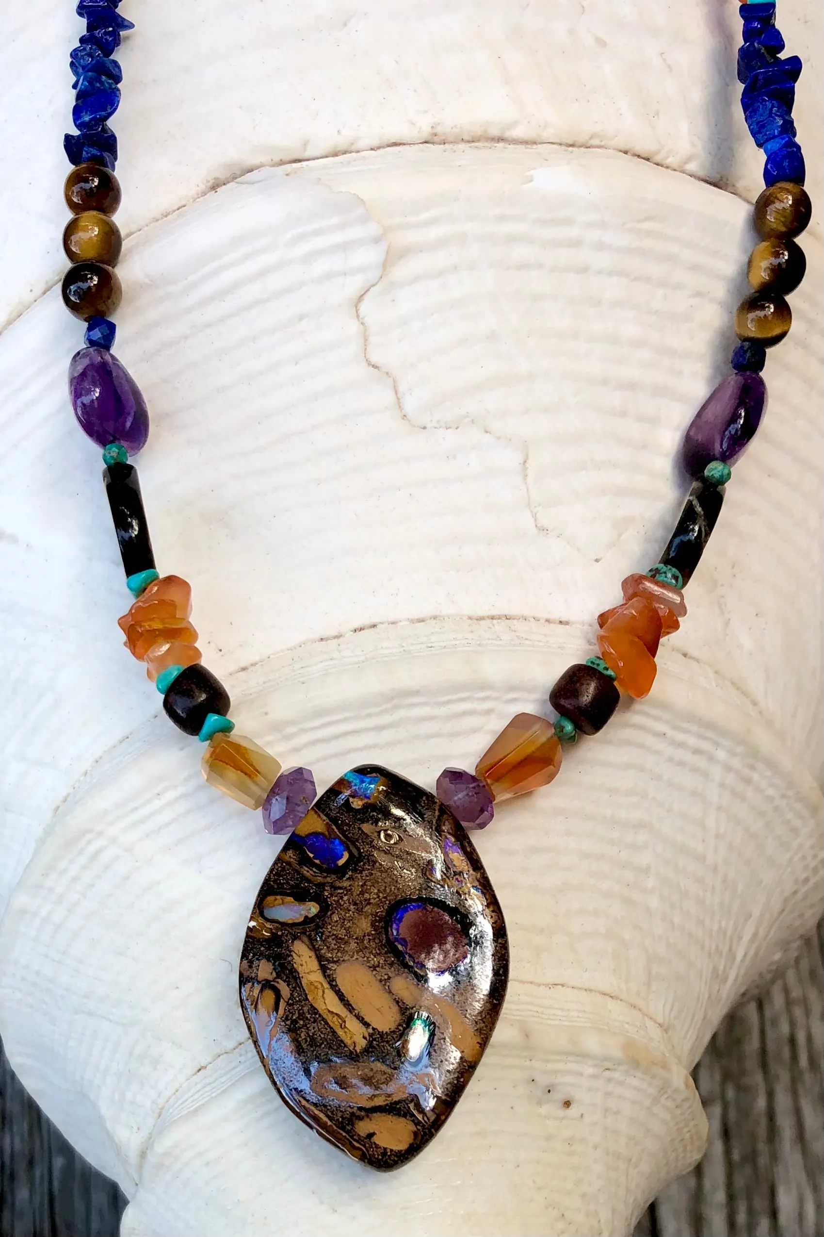 Necklace Cay Opal Outback with Natural Gemstones and Australian Opal Centrepiece